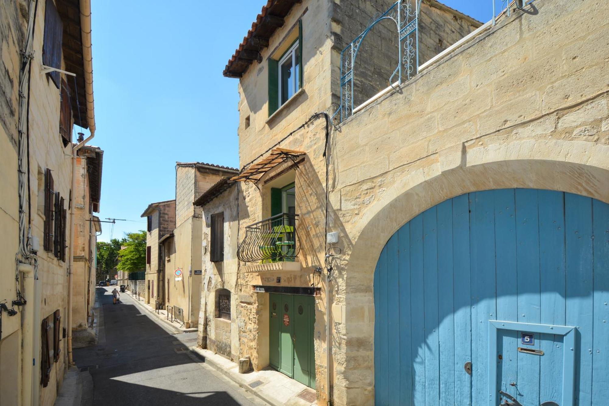 Maison Le Petit Balcon Beaucaire Бокер Экстерьер фото