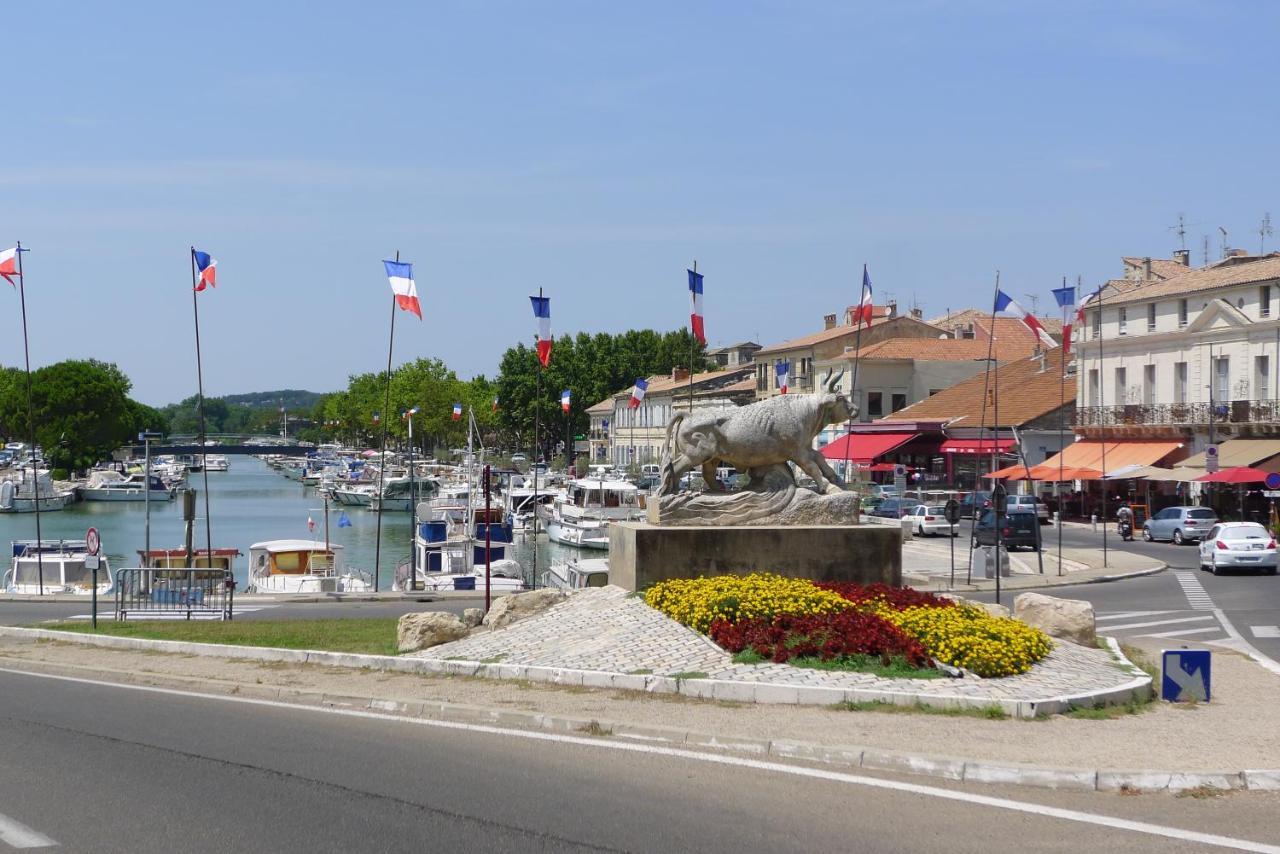 Maison Le Petit Balcon Beaucaire Бокер Экстерьер фото